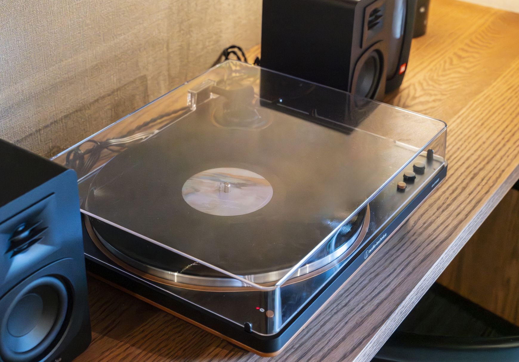 レコードプレーヤー